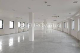 Poslovni prostor za zakup 440 m2 (Novi Zagreb - Buzin), Zagreb, Commercial property