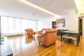 Draškovićeva, trosoban stan 99 m2, najam, Zagreb, Apartamento