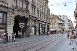 Strogi centar, pješačka zona, luksuzan poslovni prostor / ulični lokal 218 m2, Zagreb, Propiedad comercial