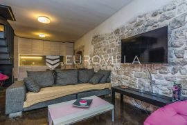 Zadar, Poluotok, luksuzna moderna vila u centru grada NKP 160 m2, Zadar, Famiglia