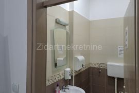 Poslovni prostor, Zemun, Pregrevica, 390m2, Zemun, Commercial property