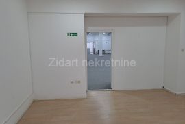 Poslovni prostor, Zemun, Pregrevica, 390m2, Zemun, Commercial property