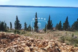 Starigrad - ekskluzivan teren 1937m2 prvi red do mora!! 890000€, Starigrad, Terrain