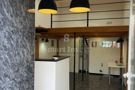 RIJEKA - STROGI CENTAR, POSLONI PROSTOR ZA NAJAM 30+20M2, Rijeka, Propiedad comercial