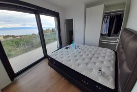 Opatija-Ika stan 99 m2, dvoetažni 2S+DB, Opatija - Okolica, Appartement