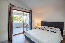 CRIKVENICA, SELCE - Dva apartmana na 1. katu, 150 metara od mora!, Crikvenica, Appartement