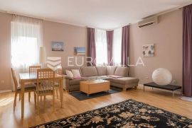 Jurkovićeva, Šalata, trosoban stan NKP 100 m2 s garažom za najam, Zagreb, Apartamento