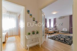 Jurkovićeva, Šalata, trosoban stan NKP 100 m2 s garažom za najam, Zagreb, Apartamento