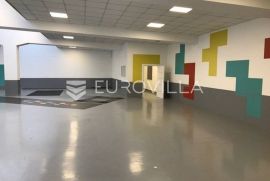 Poslovni prostor: Središte poslovne zone 581 m2, Zagreb, العقارات التجارية