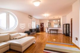 Gornje Prekrižje luksuzan četverosoban penthouse, Zagreb, Flat