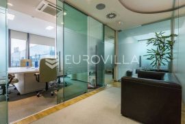 Radnička cesta ured 340m2, cijena 13 €/m2 + pdv, Zagreb, Commercial property