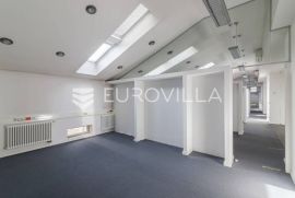 Zrinjevac, poslovni prostor na 3. katu s liftom, Zagreb, Propiedad comercial