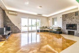 Perjavica, dvosoban penthouse 100 m2 s prekrasnim pogledom, Zagreb, شقة