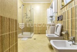 Perjavica, dvosoban penthouse 100 m2 s prekrasnim pogledom, Zagreb, Apartamento