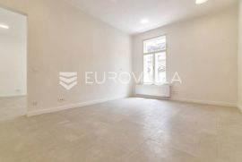 Strogi centar, prekrasan poslovni prostor 120 m2, Zagreb, Commercial property