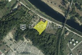 Sisak, IZVRSNA PRILIKA, građ. zemljište 5988 m2 s 98.800 € gratis doprinosa, Sisak, Terrain