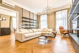 Gornji grad luksuzan četverosoban stan na 1 katu, Zagreb, Appartement