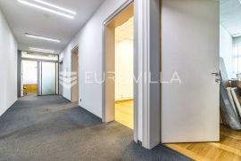 Svetice, poslovni prostor u prizemlju poslovne zgrade 145 m2, Zagreb, Коммерческая недвижимость