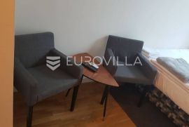 Centar stan 205m2 podijeljen na 5 apartmana i sobu, Zagreb, شقة