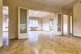 Zagreb, Trg Bana Jelačića prekrasan stan 125m2, Zagreb, Flat