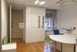 Strogi centar, poslovni (uredski) prostor za zakup 103 m2, Zagreb, Propriedade comercial