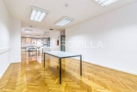 Trešnjevka sjever, poslovni prostor 150 m2 na 3. katu s liftom, Zagreb, العقارات التجارية