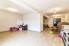 Zagreb, Gračani, odlična kuća na mirnoj lokaciji NKP 504,32 m2, Zagreb, Ev