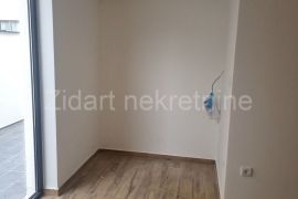 Prespanska, lux stan 72m2+ 30 m2 terase, Zvezdara, Appartement