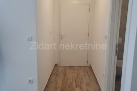 Prespanska, lux stan 72m2+ 30 m2 terase, Zvezdara, Appartement