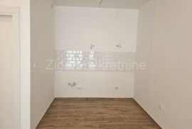 Prespanska, lux stan 72m2+ 30 m2 terase, Zvezdara, Appartement