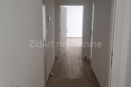 Prespanska, lux stan 72m2+ 30 m2 terase, Zvezdara, Appartement