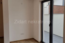 Prespanska, lux stan 72m2+ 30 m2 terase, Zvezdara, Appartement