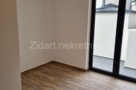 Prespanska, lux stan 72m2+ 30 m2 terase, Zvezdara, Appartement