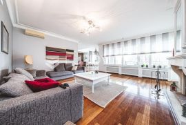 Zagreb, Gajnice, prekrasna obiteljska villa 400 m2, Zagreb, Casa