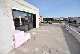 Vodice , Srima-**NOVOGRADNJA** S4 Penthouse s garažom , 200 m od plaže, Vodice, Kвартира