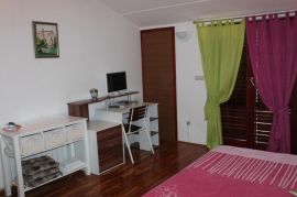 Apartmanska kuća sa pogledom na more, Fažana, Istra, Fažana, Ev