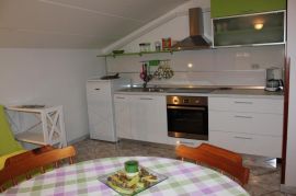 Apartmanska kuća sa pogledom na more, Fažana, Istra, Fažana, Ev