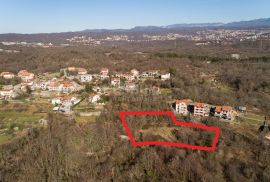 RIJEKA, KASTAV - građevinsko zemljište 2.451 m2 + 1.930 m2 s pogledom na more za stambenu zgradu - stanove / apartmane / obiteljsku kuću / villu! PRILIKA!!!, Kastav, Tierra