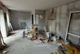 Poslovni prostor za zakup u centru Marinića 50 m2, Viškovo, Коммерческая недвижимость