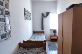 ISTRA,PULA, CENTAR, RENOVIRANI STAN 57 M2, Pula, Daire