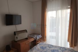 PRODAJA Kuća - Hostel sa 18 soba, 402 m2, Biograd na Moru, Biograd Na Moru, Σπίτι