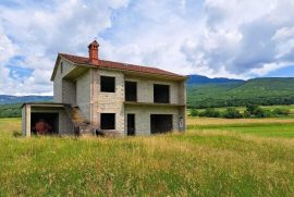 Boljun, Započeta gradnja s otvorenim pogledom na prirodu, Lupoglav, Kuća