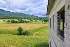 Boljun, Započeta gradnja s otvorenim pogledom na prirodu, Lupoglav, Kuća