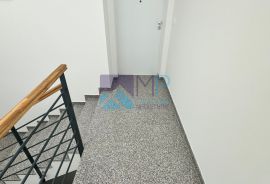 Medulin, NOVOGRADNJA/USELJIVO, dvosoban stan na I. katu + garaža, Medulin, Appartement