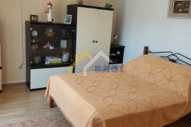 Pula-TOP Lokacija-Kuća-Dvorište-Apartman, Pula, Casa