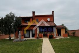 FAŽANA - VALBANDON kuća na velikoj okućnici!, Fažana, Casa