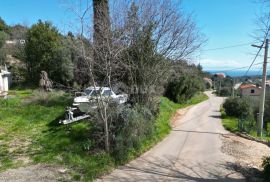 LABIN, SVETA MARINA- građevinsko zemljišto 435m2 sa starom kućom, s pogledom na more i idejnim projektom, Raša, Terrain