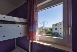 LIŽNJAN, stan 65m2, 2SS+DB,pogled more,parking,spremište,namješteno, Ližnjan, Apartamento