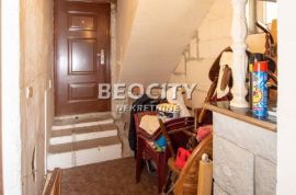 Rakovica, Petlovo brdo, Omladinsko šetalište, 4.0, 91m2, Rakovica, Appartement