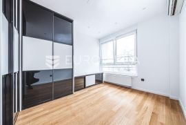 Zagreb, Bužanova, atraktivan trosoban stan NKP 81 m2, Zagreb, Διαμέρισμα